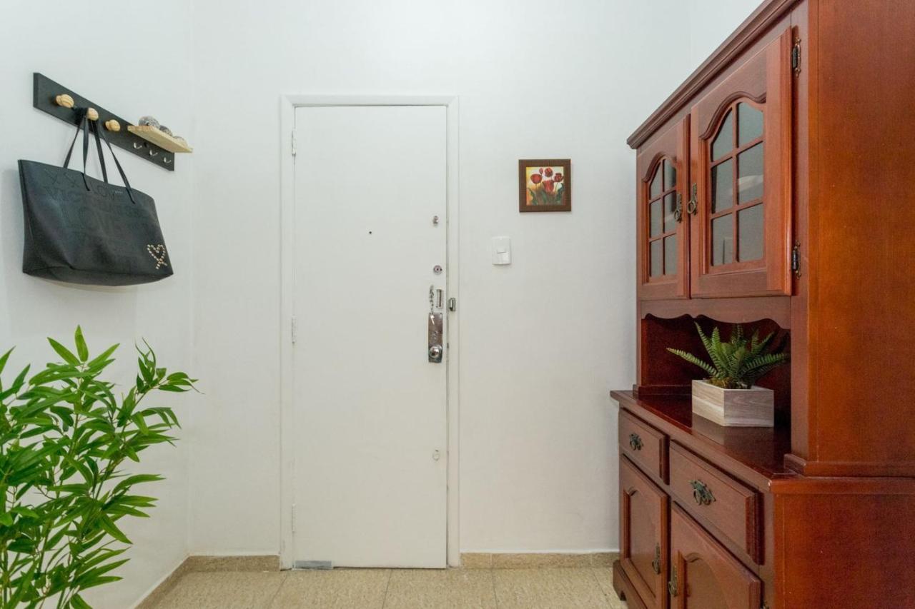 Apartamento Conforto E Relax, Caminhando A De Copacabana, E Sala, Completo, Com Wi Fi, Cozinha, Ar Condicionado
